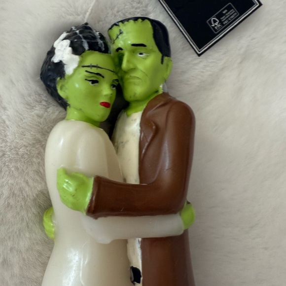 Frankenstein and Bride Candle - Picture 5 of 7